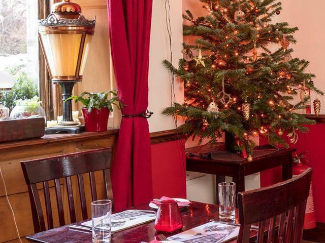 The Gordon Arms Hotel West Linton Экстерьер фото
